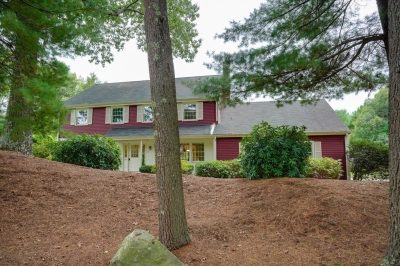 22 Willowgate Rise, Holliston, MA