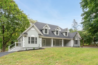 72 Boylston Circle, Shrewsbury, MA