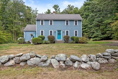 12 Long Hill Road, Pembroke, MA