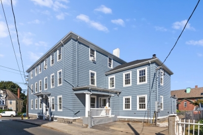 42 Middle Street, Gloucester, MA