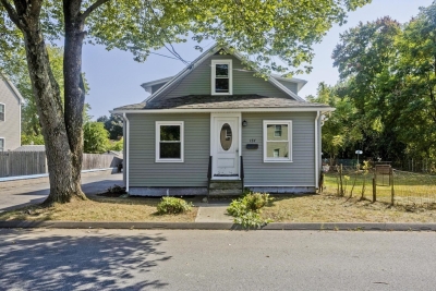 137 Bay State Road, Chicopee, MA