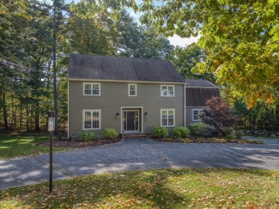 21 Tophet Road, Lynnfield, MA