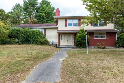 53 Tucker Lane, Dartmouth, MA