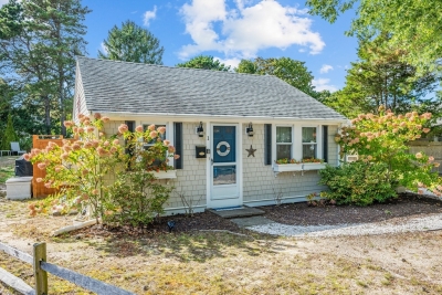 1 Millard Road, Yarmouth, MA