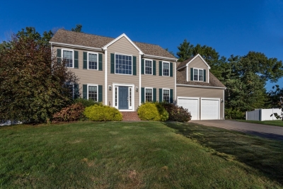 68 Foxwood Lane, Raynham, MA