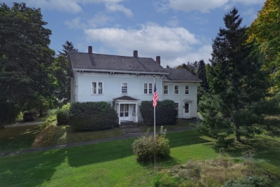 14 Maple Street, Mendon, MA