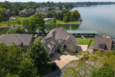 717 Lakeshore Pt, Old Hickory, TN 