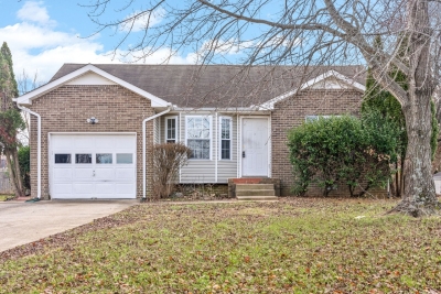 1250 Weeping Willow Drive, Clarksville, TN 