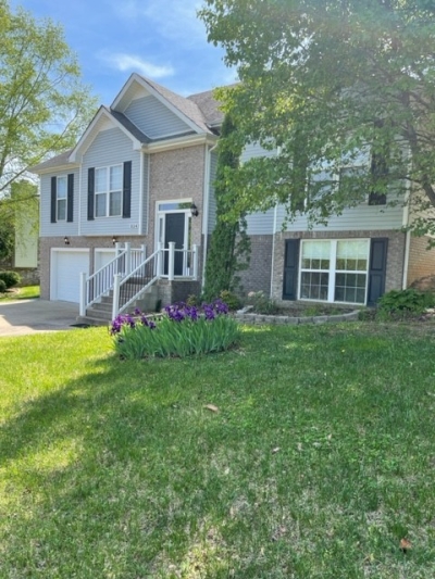 3124 Southpoint Drive, Clarksville, TN 