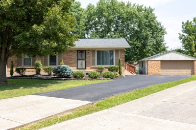 7985 Woodbury Dr Drive, Louisville, KY 