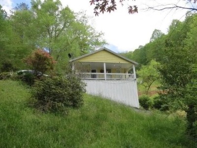 311 Grigsby Branch Road, Hazard, KY 