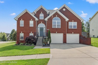163 Lincoln Station Drive, Simpsonville, KY 