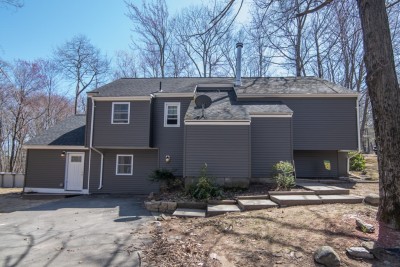 30 Redfield Circle, Derry, NH 