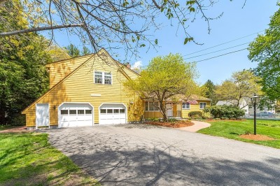 16 Galloway Road, Chelmsford, MA 