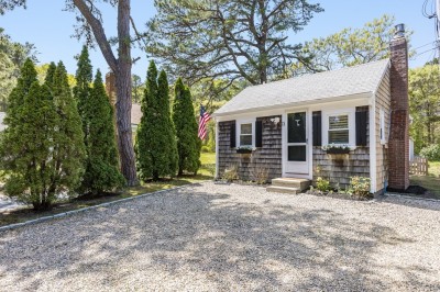 13 Ploughed Neck Road, Sandwich, MA 