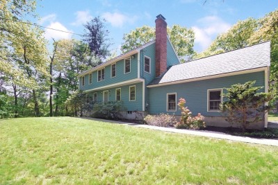 22 Taylor Road, Stow, MA 