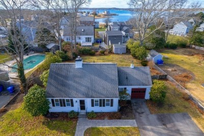 11 Russell Road, Bourne, MA 