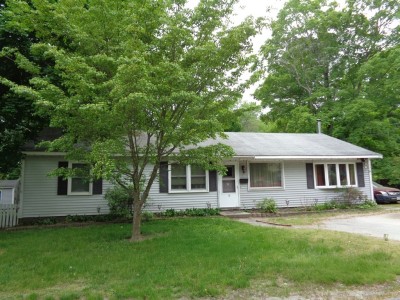 9 Country Lane, Medway, MA 