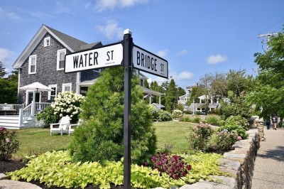 4 Bridge Street, Dartmouth, MA 
