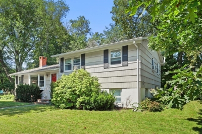 5 Virginia Road, Medway, MA 